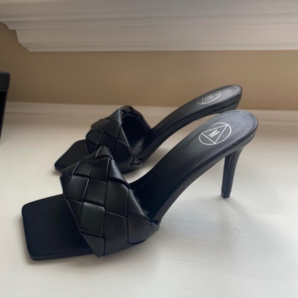NWT Black Square Toe Woven‎ Heels / Mules Size 8 - Picture 2 of 4